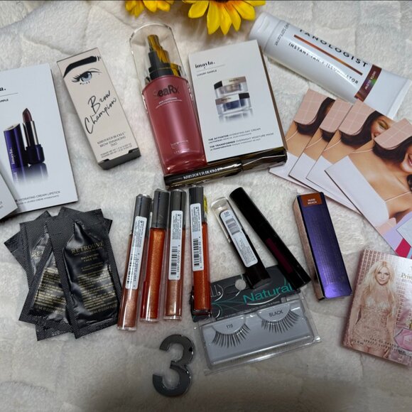 Gift Bundle#3 - Picture 1 of 10